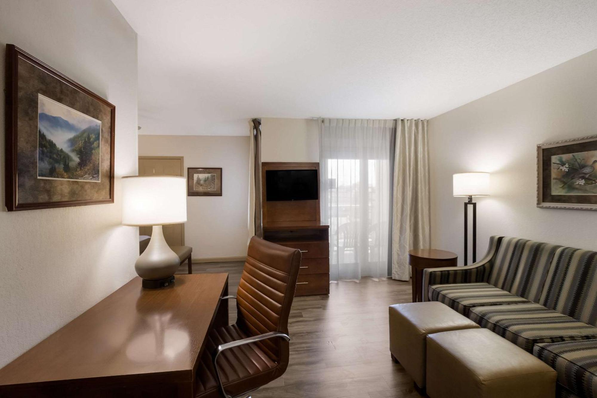 The Inn At Apple Valley, Ascend Hotel Collection Севьервилл Экстерьер фото